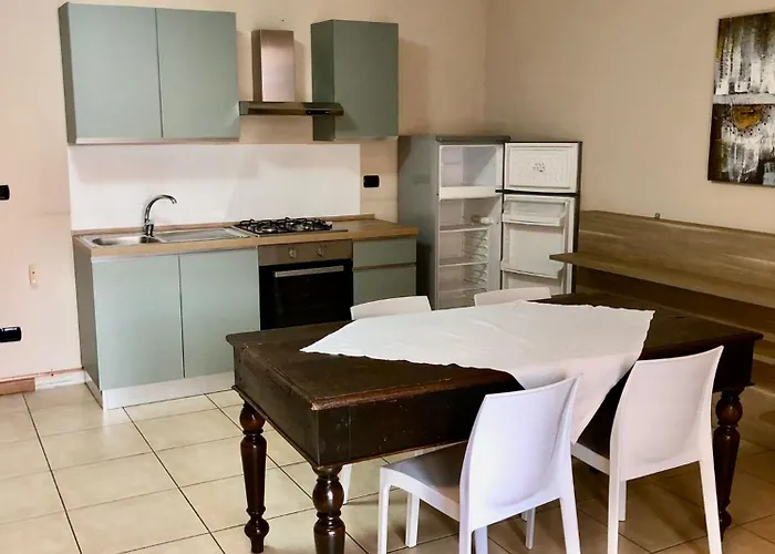 Valtidone Отель